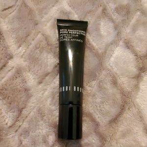 BOBBI BROWN Skin Smoothing Pore Perfector
